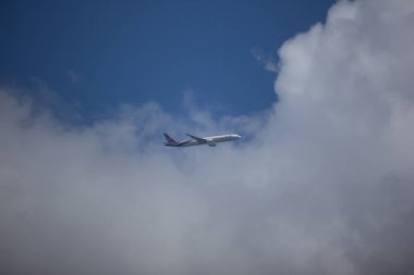  Boeing 777-300 Hs-Tkd Tg103