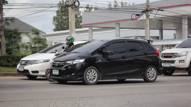 Prywatne miasta samochodu Honda Jazz. — Wideo stockowe