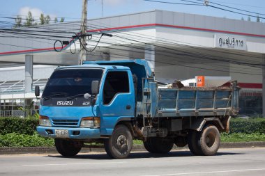 Özel Isuzu damperli kamyon. 