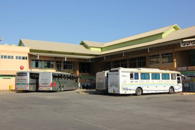 Otobüs Nakhonchai hava. Rota Chiangmai ve Ubon Ratchathani.