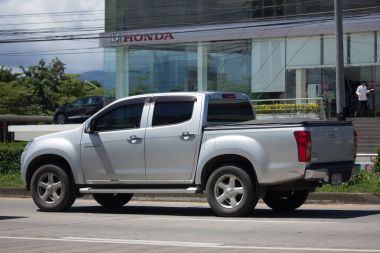 Özel Isuzu Dmax kamyonet. 