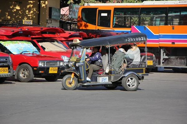 Tuk tuk taxi chiangmai, Serviço na cidade e em torno . — Fotografia de Stock