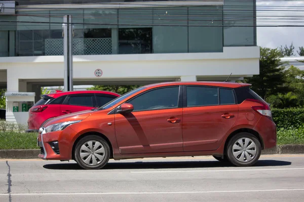 Coche privado toyota Yaris Hatchback Eco Car — Foto de Stock