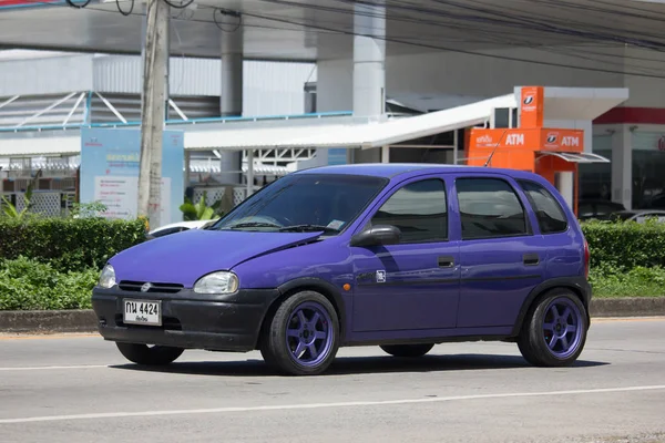 Privatauto, Opelschaukel. — Stockfoto