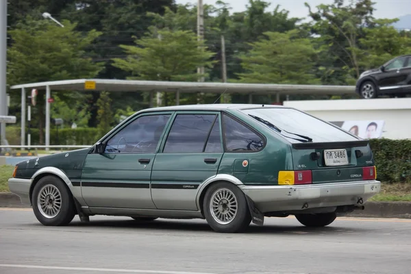 Coche viejo privado, Toyota Corolla — Foto de Stock