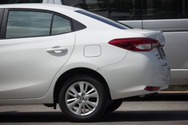 Yeni özel Sedan araba toyota Yaris Ativ Eko Kiralık