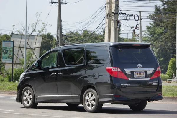 Özel Toyota Alphard lüks Van — Stok fotoğraf