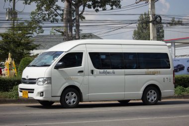 Yeni Toyota banliyö van.