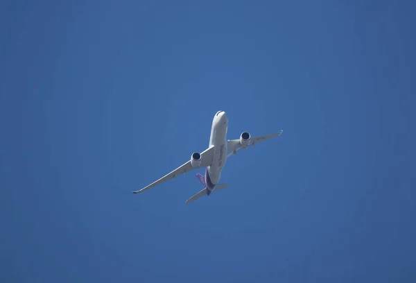 HS-Thg Airbus A350-900 z Thaiairway Tg105 — Stock fotografie