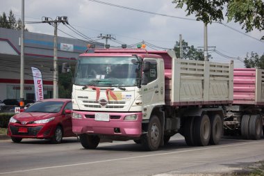 Isuzu damperli kamyon ve römork Udomsak Chiangmai