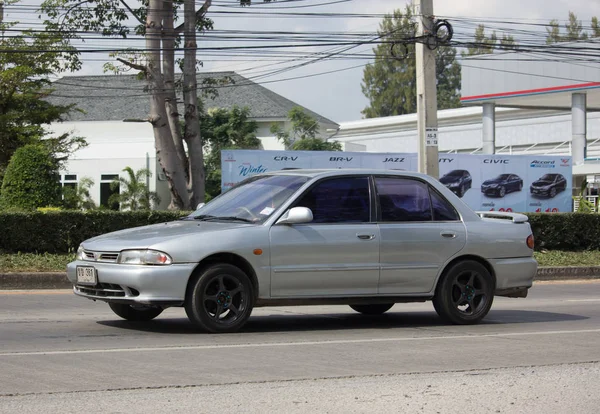 Prywatny samochód, Mitsubishi Lancer. — Zdjęcie stockowe