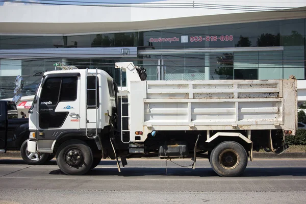 専用 6 輪日野ダンプ トラック. — ストック写真