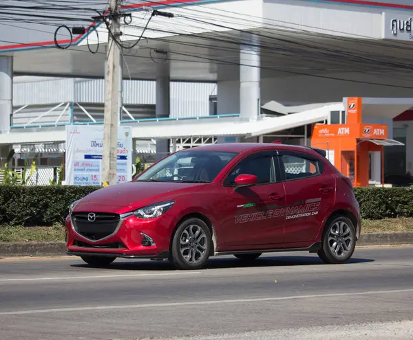 Coche ecológico privado Mazda 2 — Foto de Stock