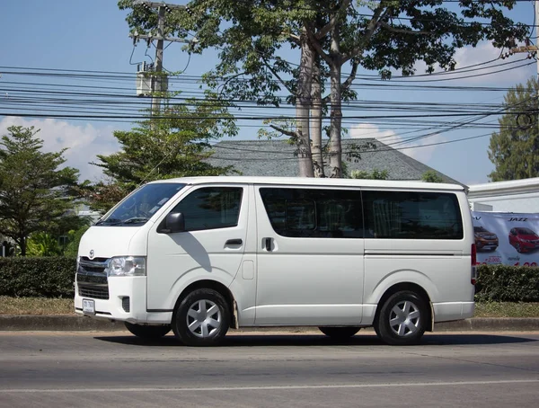 Prywatna Toyota Ventury van — Zdjęcie stockowe