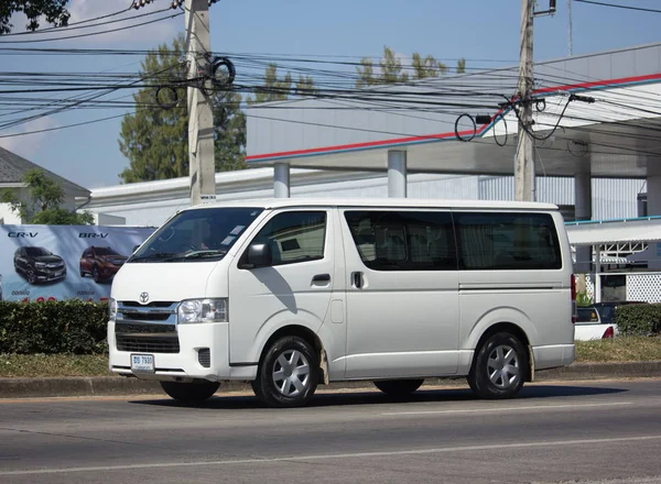 Özel Toyota Ventury minibüsü