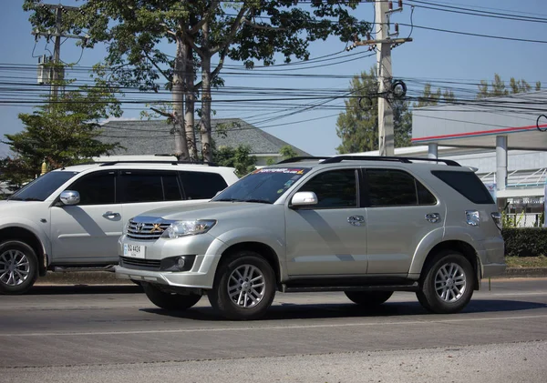 プライベート トヨタ Fortuner Suv 車. — ストック写真