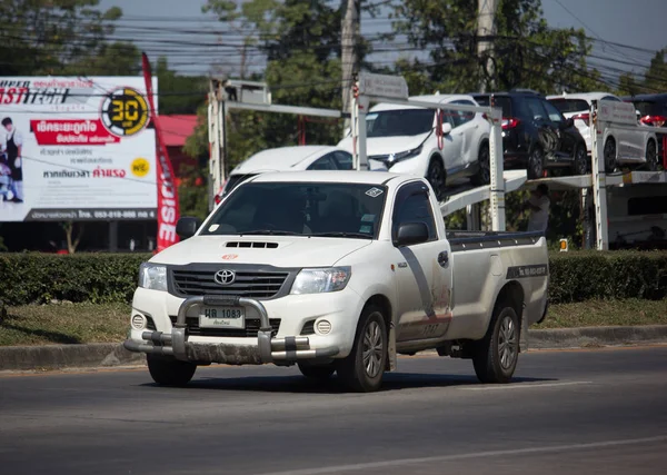 Camioneta privada Toyota Hilux Vigo . — Foto de Stock