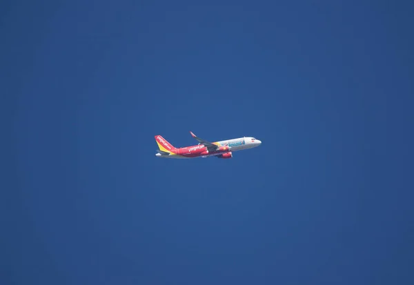 Airbus A320-200 de la aerolínea Vietjet . — Foto de Stock