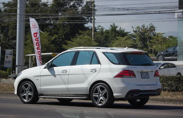 Carro privado SUV, Benz GLE500e . — Fotografia de Stock