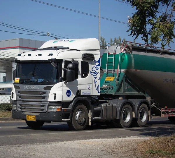Camión de cemento de la compañía Boon Yarit — Foto de Stock