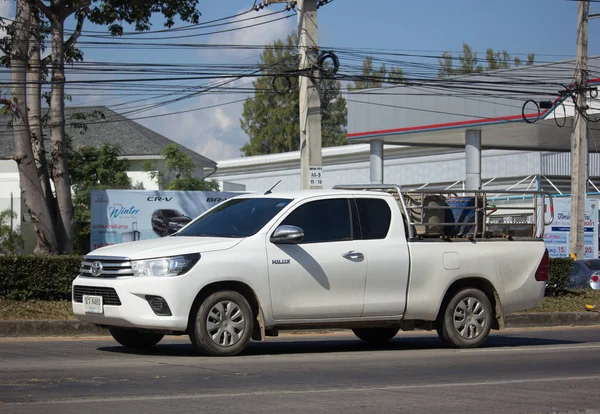 Prywatnych pickupa samochodu Toyota Hilux Revo — Zdjęcie stockowe