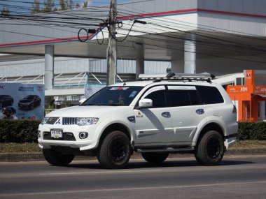 Özel Mitsubishi Pajero Suv araba.