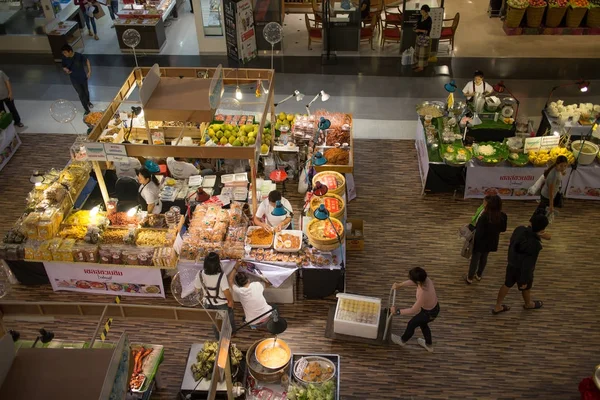 中央祭チェンマイで食品振興地域. — ストック写真