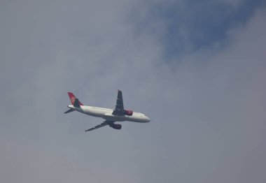 Juneyao Hava Yolları'nın Airbus A320-200.
