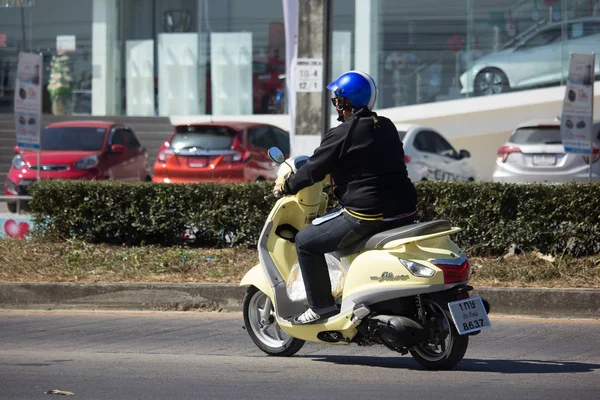 Otomatik Scooter Yamaha Filano adamla 