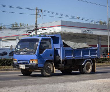 Özel Isuzu damperli kamyon. 