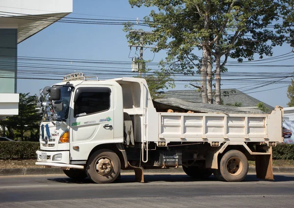 Özel Hino damperli kamyon. 