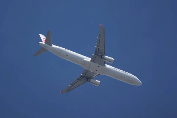 Airbus A321-100 of Dragonair — Stock Photo, Image