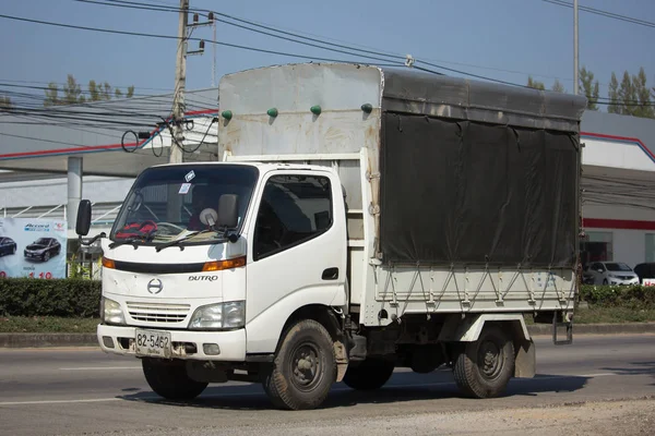 Camión de carga privado Hino . — Foto de Stock