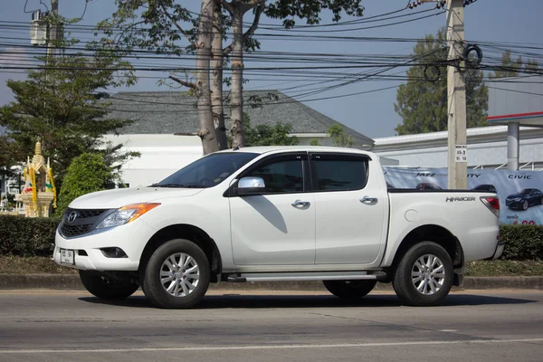 Приватний прийом відправлення, Mazda Bt50. — стокове фото