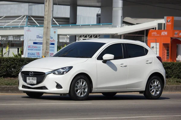 Coche ecológico privado Mazda 2 — Foto de Stock