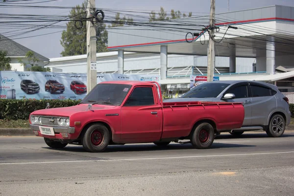 Prywatny stary samochód Pickup, Nissan lub Dacan 1500. — Zdjęcie stockowe