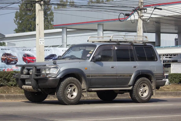 Carro particular, Toyota Land Cruiser . — Fotografia de Stock