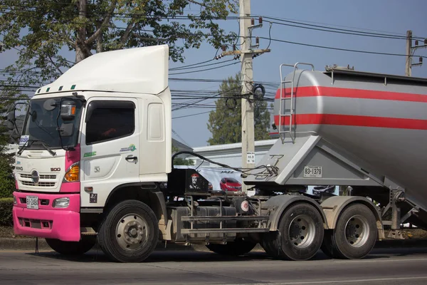 Camión de cemento de la compañía Thanachai . —  Fotos de Stock