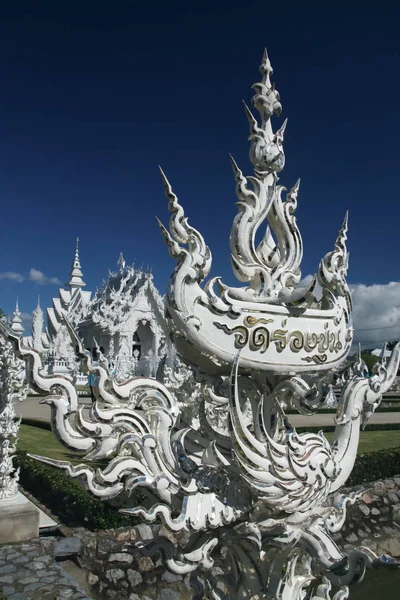 (Świątynia) Wat Rong Khun — Zdjęcie stockowe