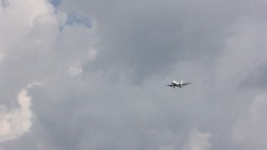 Chiangmai, Tayland - 1 Ekim 2014: Airbus A320-200 Bangkokairway. Bangkok Suvarnabhumi, Tayland üzerinden Chiangmai Havaalanı'na iniş. 