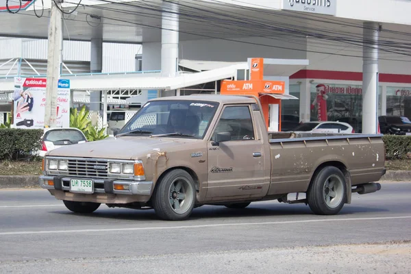 Privater alter Pickup, Nissan oder Datsan 1500. — Stockfoto