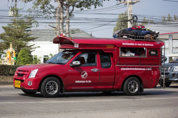 Rotes Taxi chiang mai. Service in der Stadt und Umgebung — Stockfoto