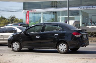 Özel araba Mitsubishi çekin.