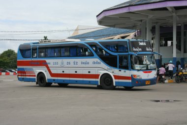 Vintour şirket otobüs. Rota Phitsanulok ve Chiangmai. 