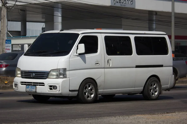 Özel eski Nissan Urvan Van araba — Stok fotoğraf