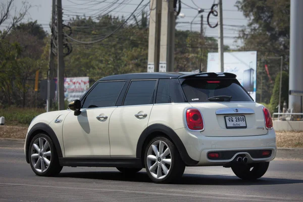 Özel araba Mini cooper. 