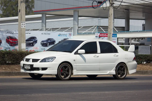 Частный автомобиль, Mitsubishi Lancer . — стоковое фото