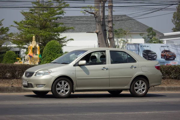 Privé Sedan auto Toyota Vios. — Stockfoto