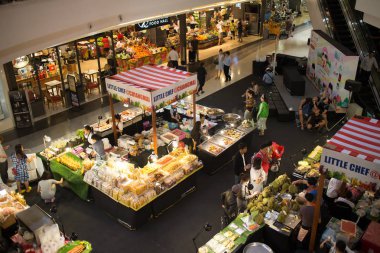 Gıda promosyon alan Merkez Festivali Chiang Mai.