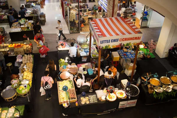 Área de Promoção de Alimentos no Festival Central Chiang mai . — Fotografia de Stock